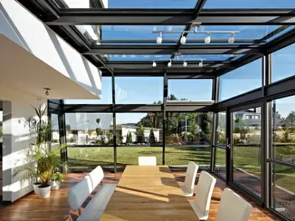 Модель Остекление террас из Навесы и перголы Модель Остекление террас